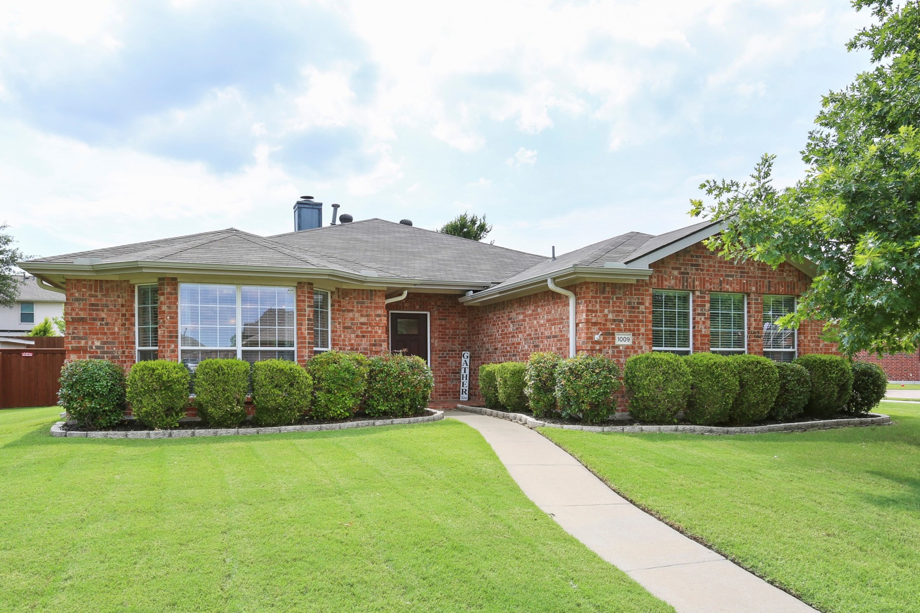 1009 Chesterfield Dr Murphy TX 75094