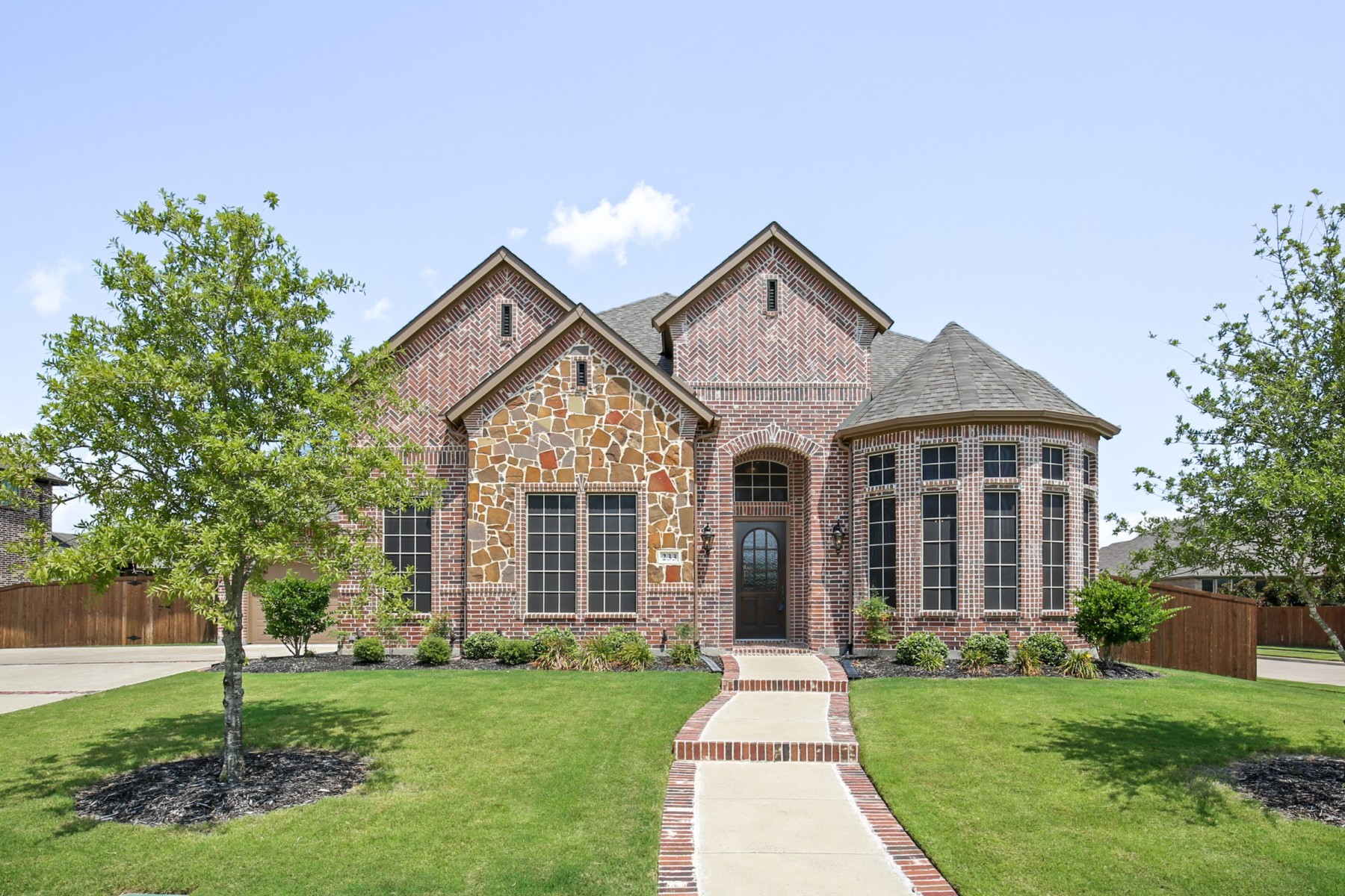 233 Waters Edge Way Murphy TX 75094